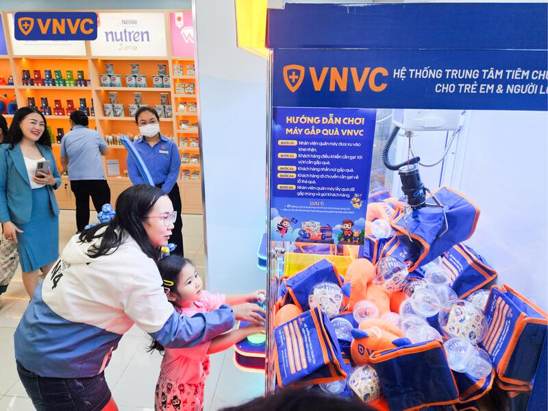 hoạt động vui chơi sau tiêm vắc xin