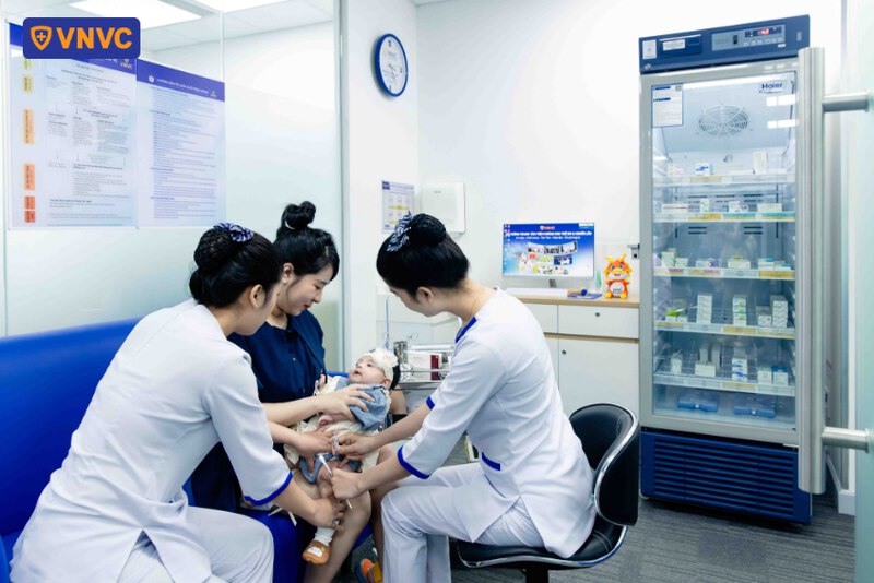 tiêm vắc xin cúm cho trẻ