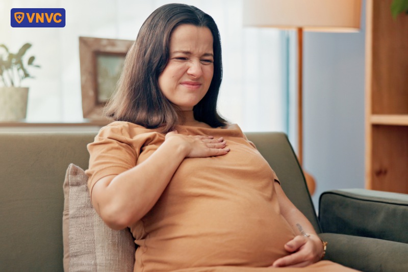 bà bầu có nhiều thay đổi về hệ tiêu hóa