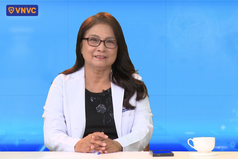 bác sĩ bạch thị chính tư vấn trong chương trình