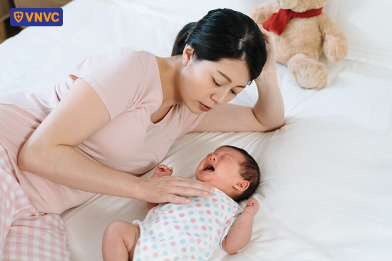 chăm sóc trẻ tại nhà sau tiêm phòng