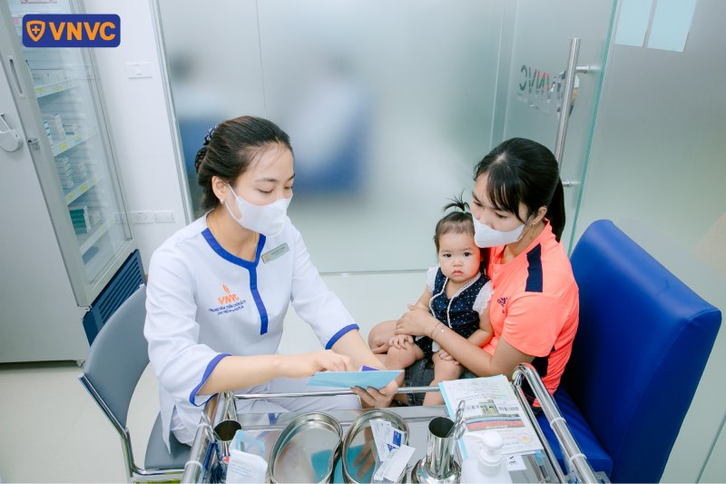 cung cấp thông tin vắc xin cho mẹ