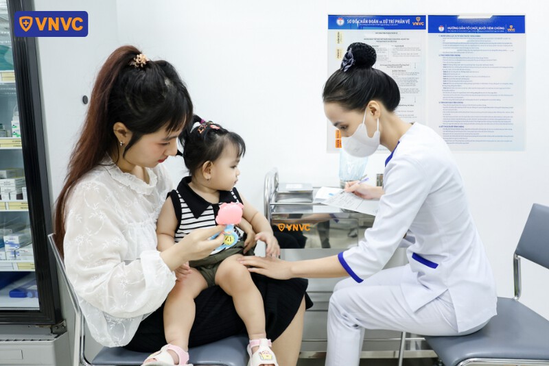 Customers receiving the new generation meningococcal vaccine at the VNVC