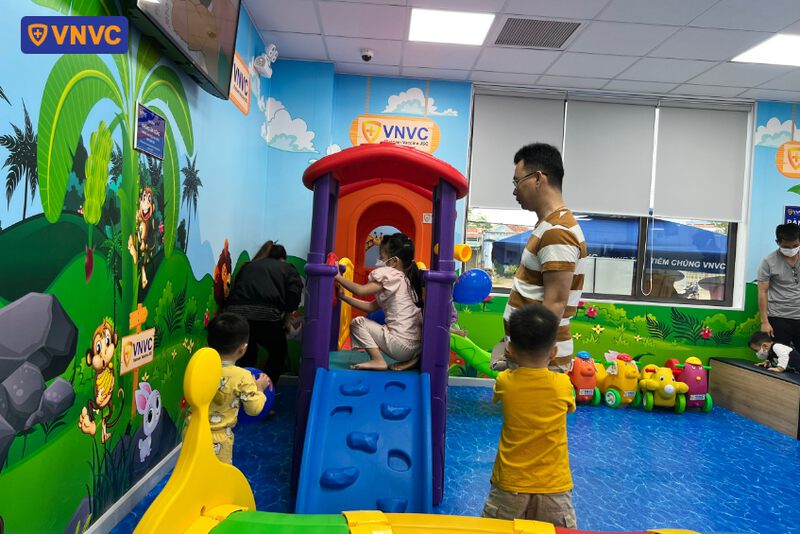 khu vực vui chơi của bé tại vnvc