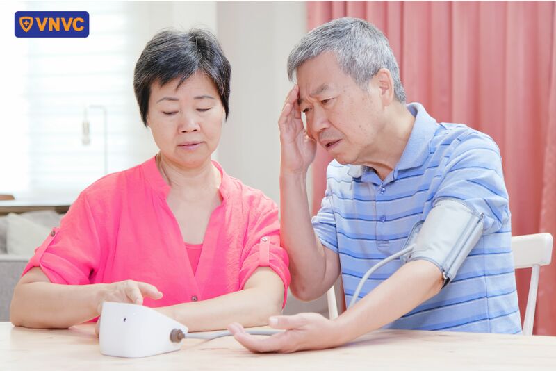 người bị tăng huyết áp không nên uống ibuprofen