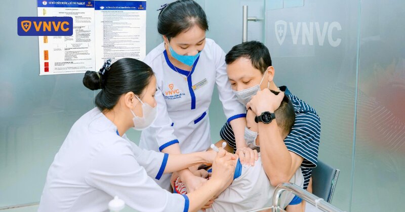 thứ tự phối hợp 5 vắc xin não mô cầu