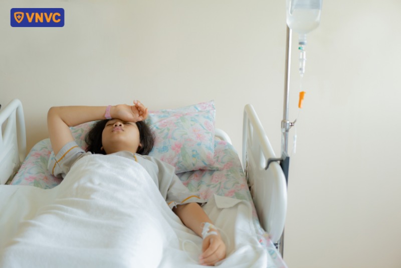 trẻ nhiễm enterovirus bị sốt