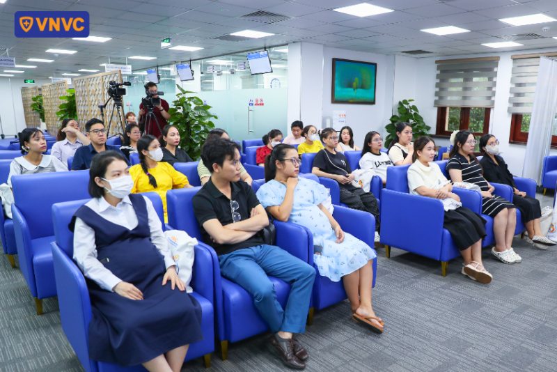 hội thảo ra mắt vaccine rsv
