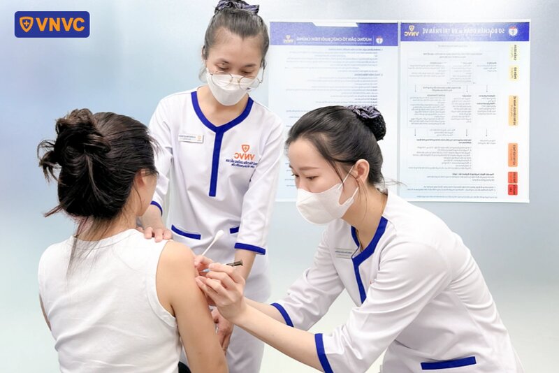 tiêm ngừa cho nữ giới