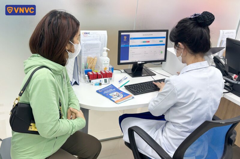 bác sĩ tư vấn