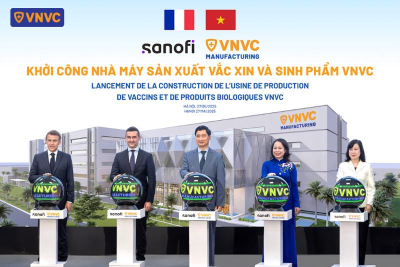 bấm nút khởi công nhà máy vắc xin