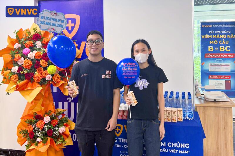 khách đến vnvc tiêm chủng