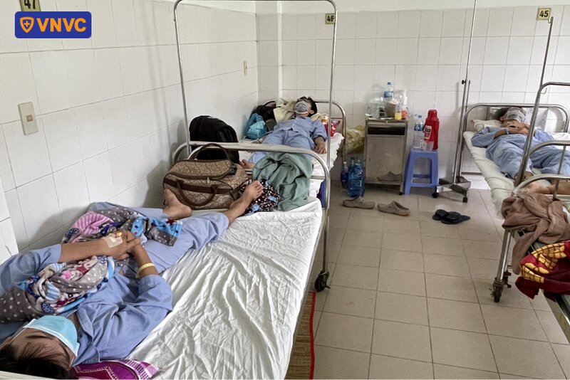 người bệnh sốt xuất huyết