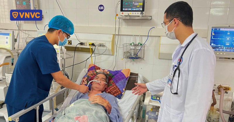 Dễ bị suy hô hấp khi nhiễm virus hợp bào hô hấp RSV ở người cao tuổi