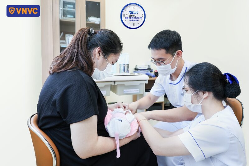 ms. tuyet hoa's baby