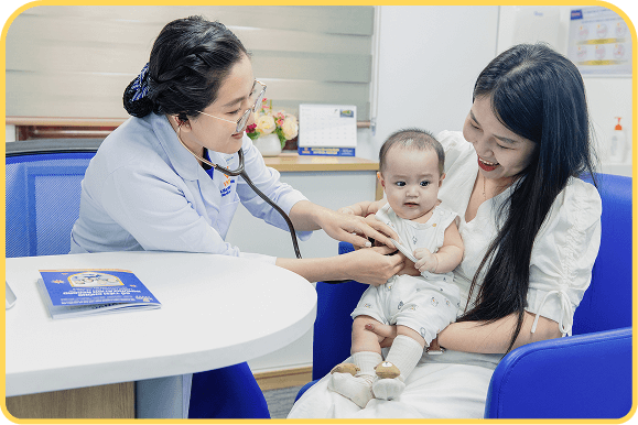 khám sàng lọc cho bé