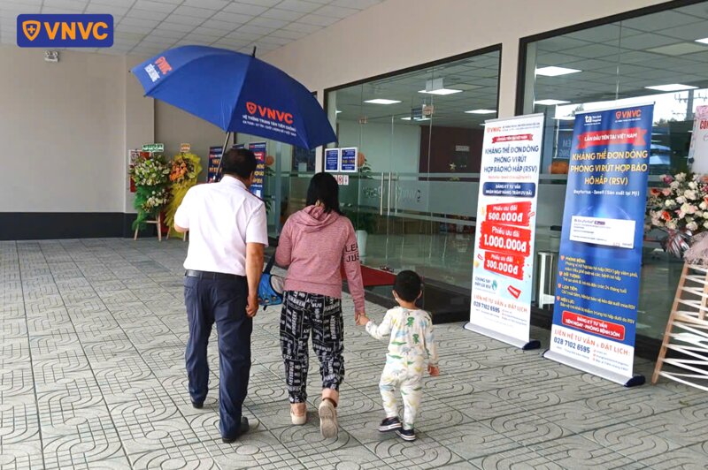 khách đến vnvc tiêm chủng
