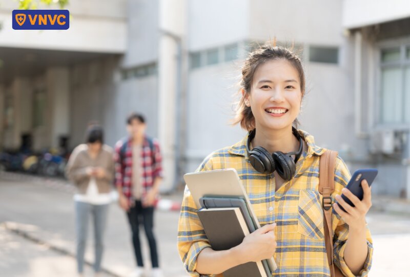 người trẻ học tập tại nước ngoài