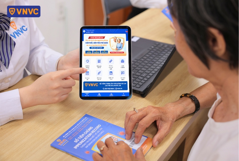 hướng dẫn người lớn tuổi dùng app