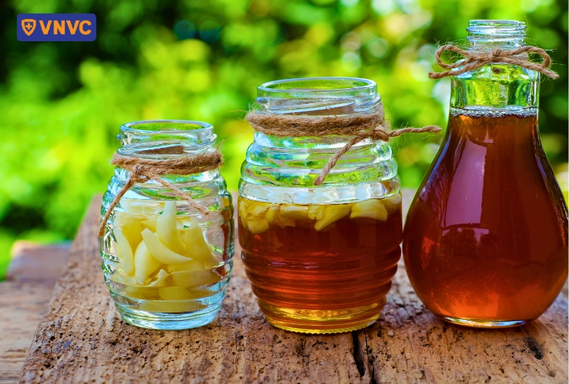 tỏi ngâm trong mật ong