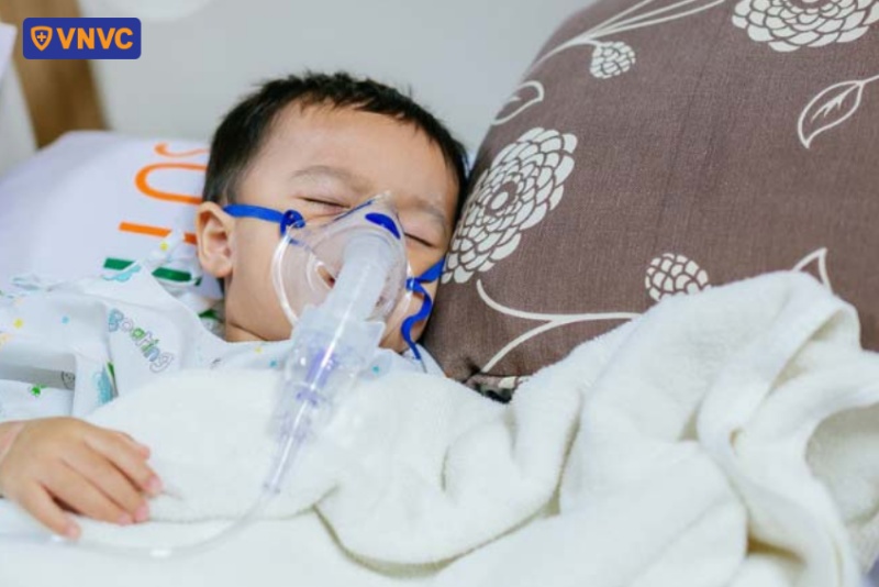 trẻ mắc bạch hầu bị biến chứng nặng