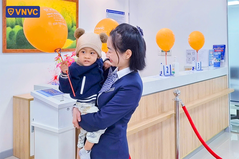 nhân viên vế bé