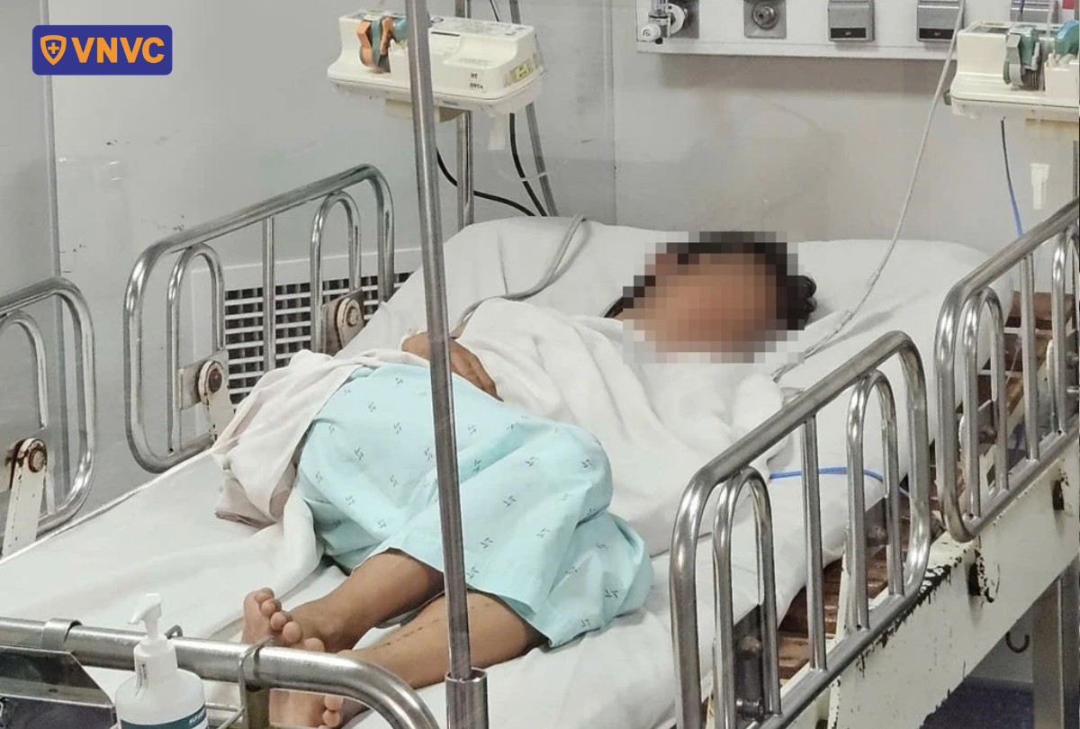 bệnh nhi nằm viện