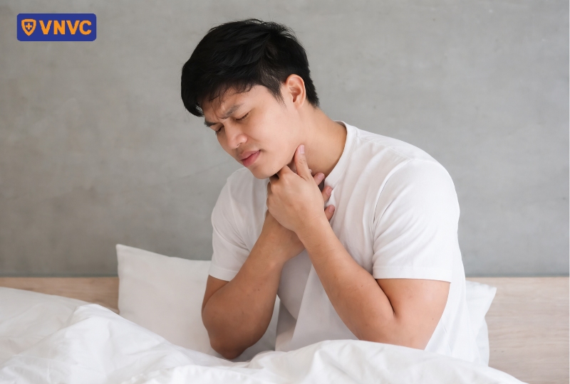 nam giới đau họng