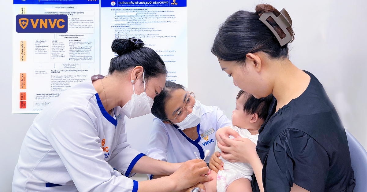 tiêm vắc xin cho trẻ tại phú quốc