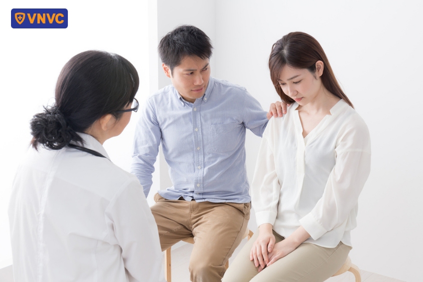 vợ chồng nghe tin xấu từ bác sĩ