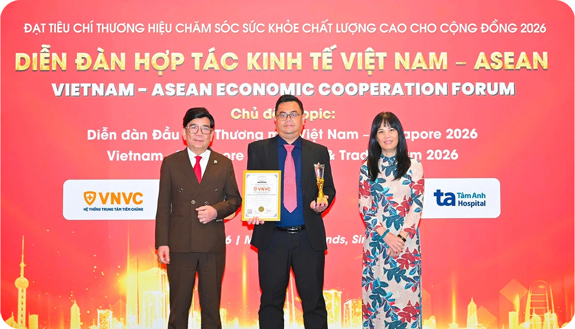 nhận giải ở diễn đàn hợp tác kinh tế 2025
