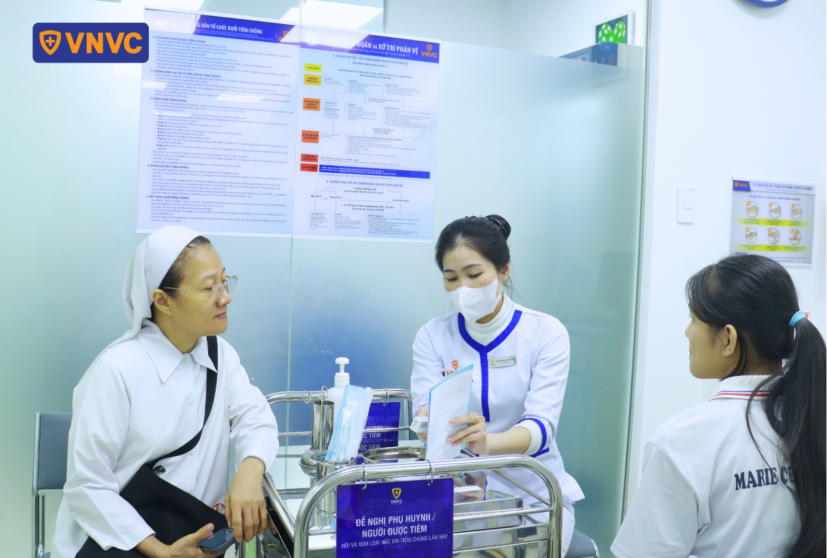 hướng dẫn cho người đi tiêm