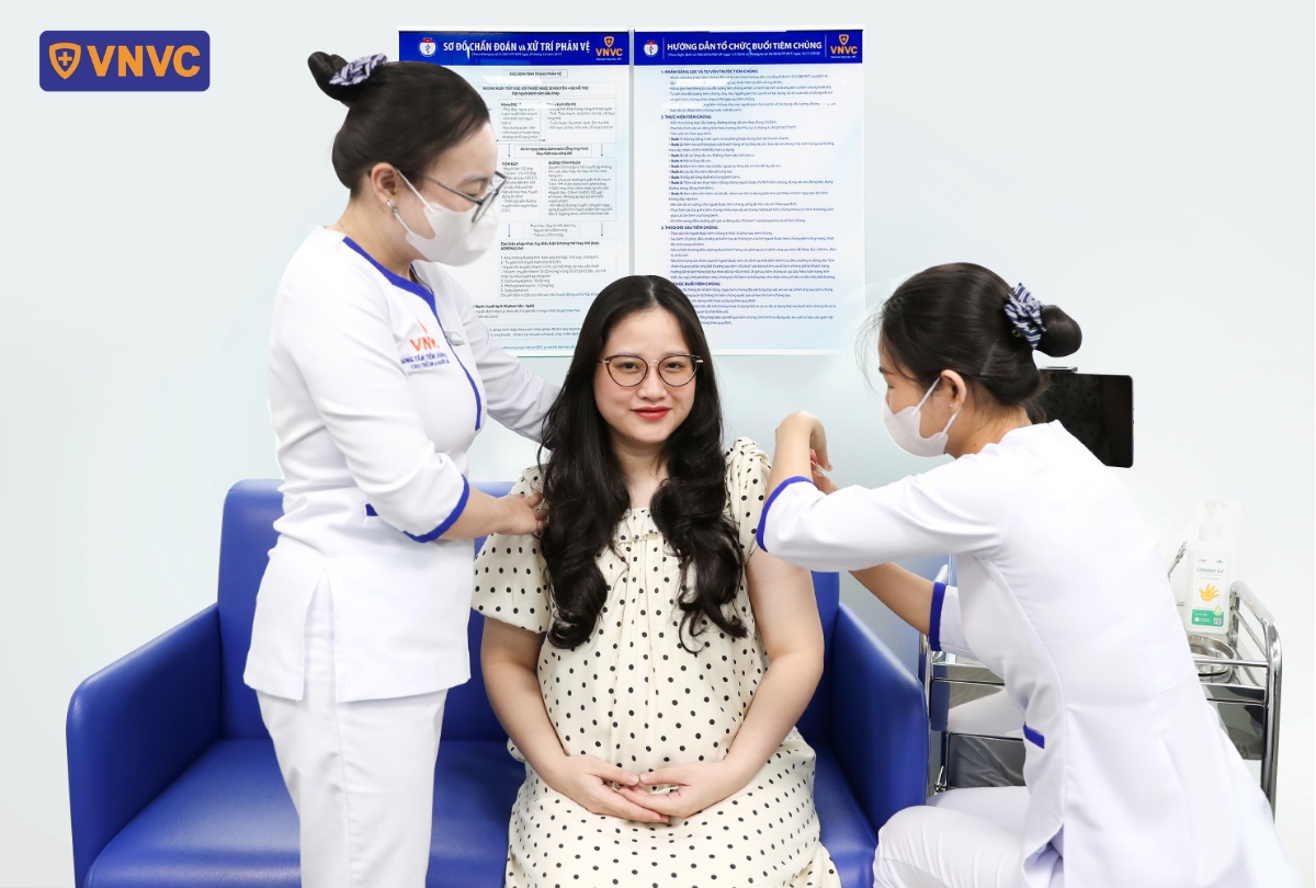tiêm ngừa cho bà bầu