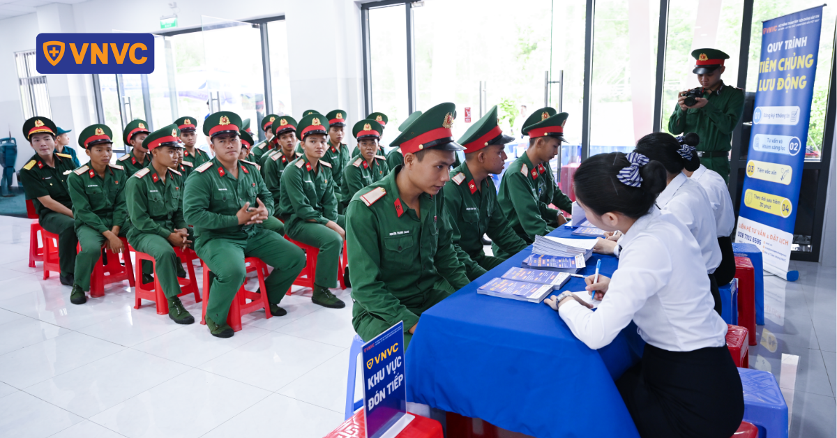 Nhiều cán bộ, chiến sĩ công tác nơi đầu sóng ngọn gió là sự yên tâm cho bản thân và gia đình
