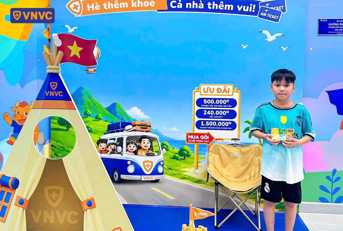 bé trai check in tại vnvc