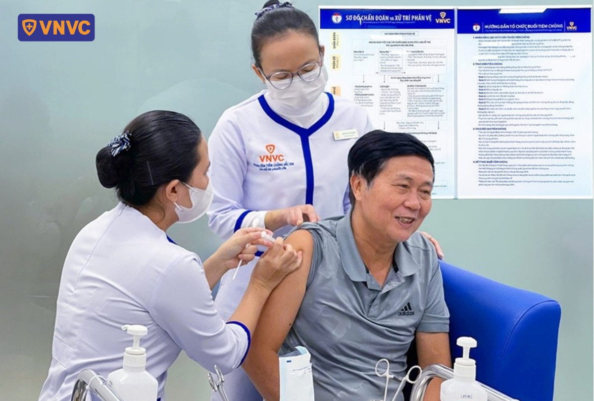 tiêm ngừa cho người cao tuổi