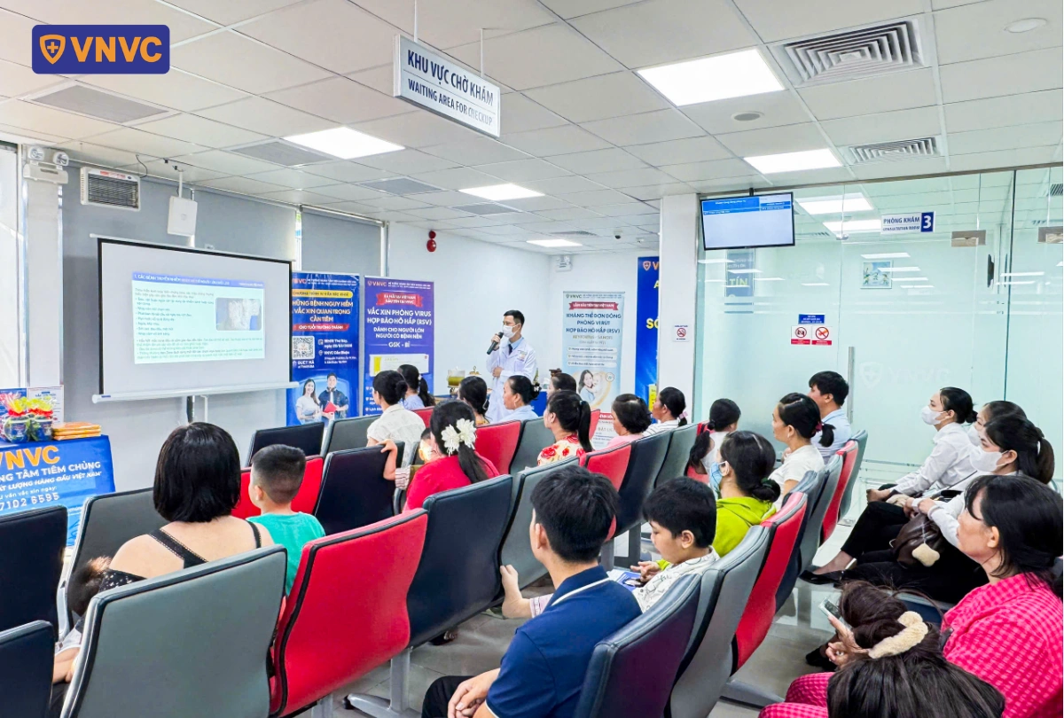 người tham dự lớp tư vấn