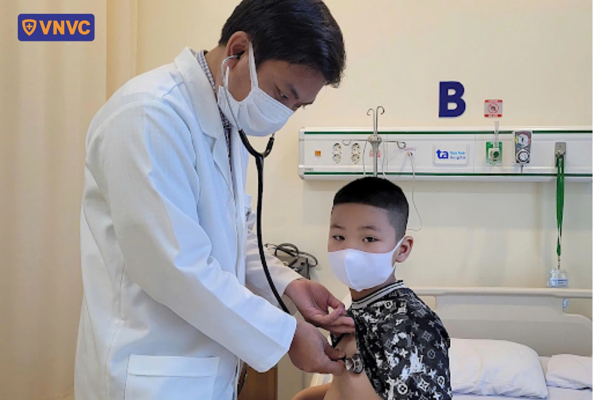 trẻ mắc bệnh truyền nhiễm