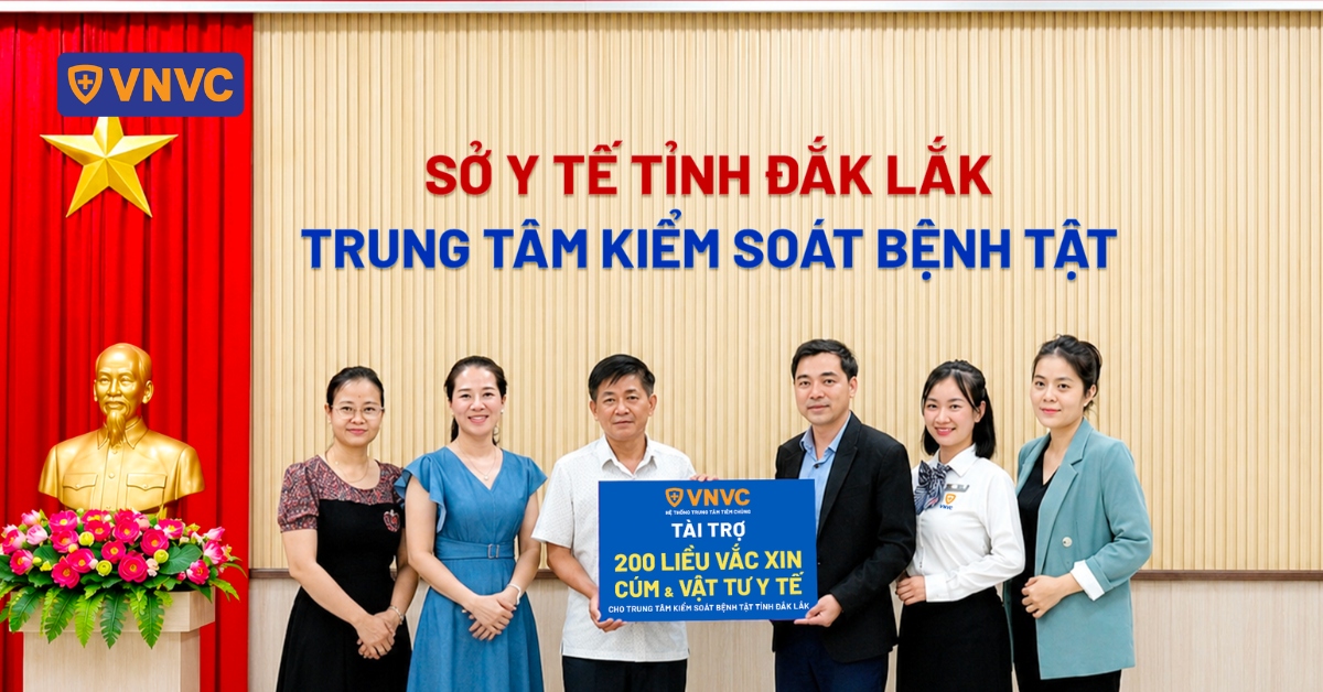 vnvc trao tặng vắc xin cúm cho cdc đắk lắk