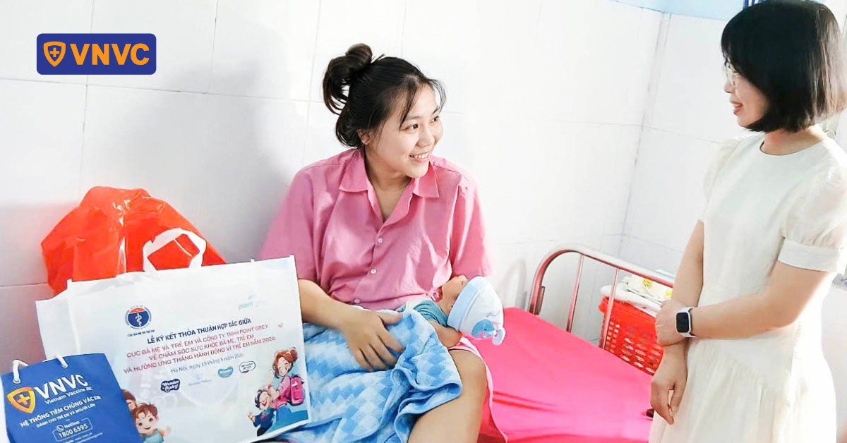 vnvc tặng quà trung thu mẹ bầu