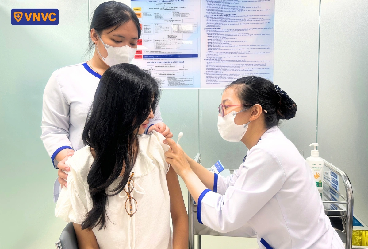 tiêm vacxin tại vnvc