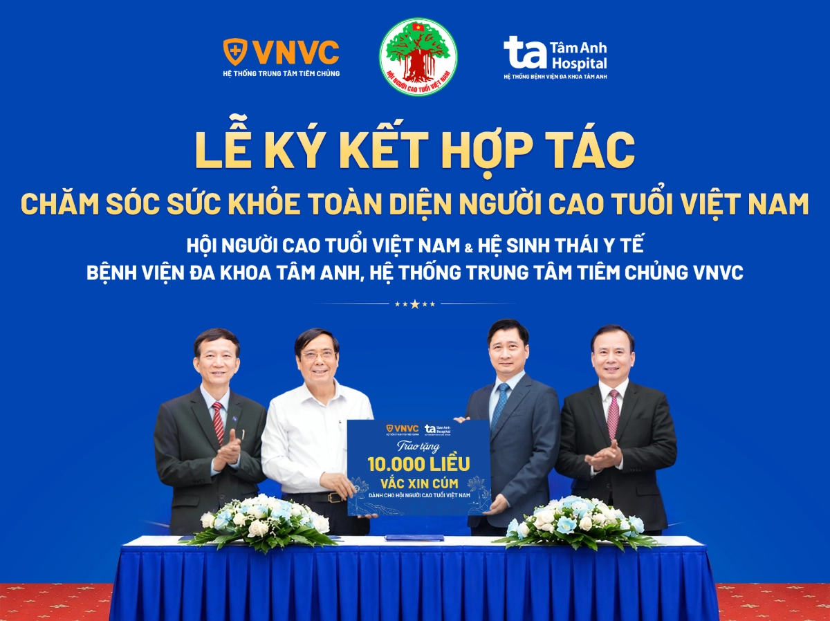 trao tặng 10000 liều vắc xin cúm