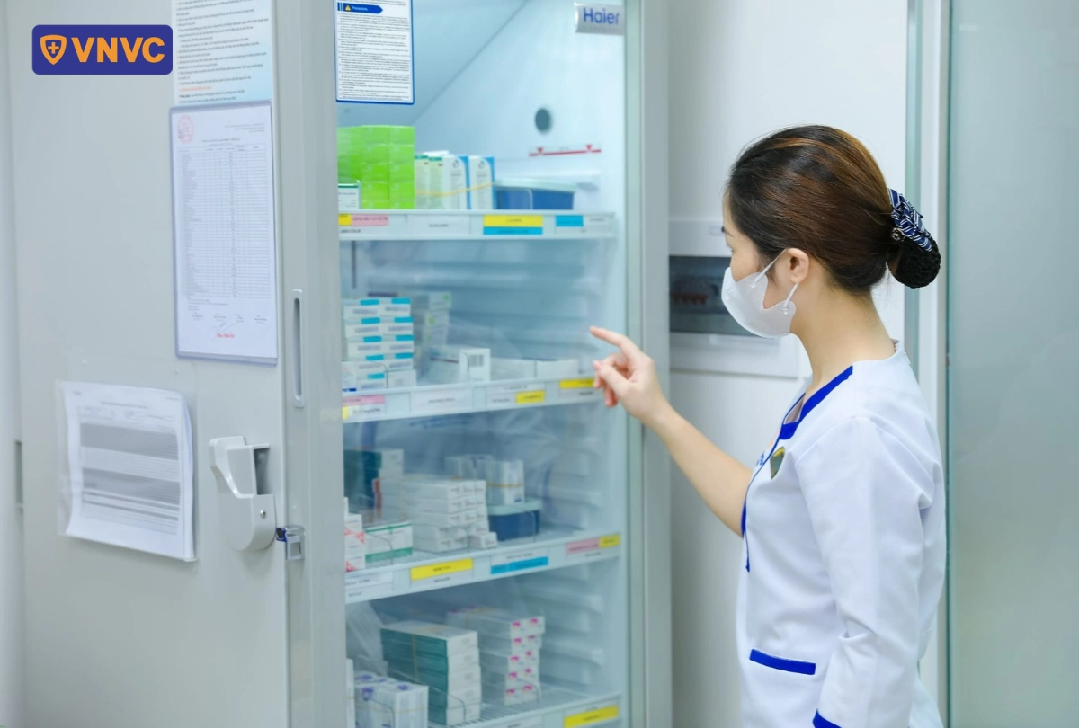 tủ bảo quản vắc xin chuyên dụng