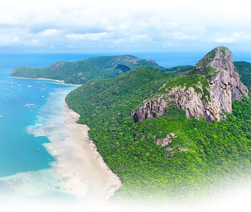 côn đảo nhìn từ trên cao